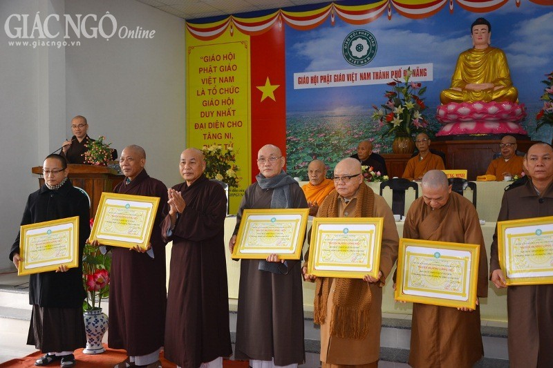 PG TP.Đà Nẵng tổng kết hoạt động Phât sự năm 2013 ảnh 3 anh 6.jpg