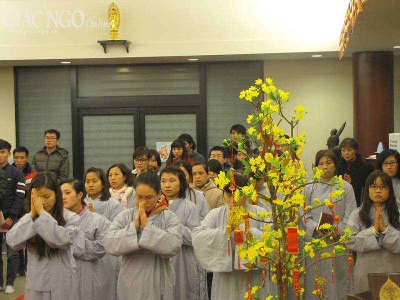 Nhật: Phật tử VN cầu an, hân hoan đón Tết ảnh 3 Nhat ban1.jpg