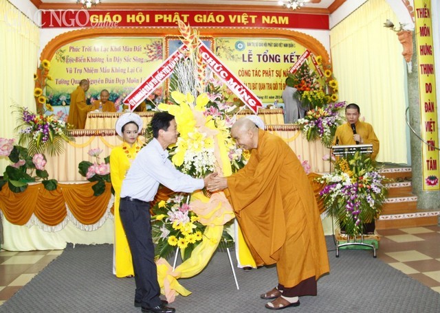 Thủ tướng tặng bằng khen HT.Thích Thanh Sơn ảnh 3 vgiang05.jpg