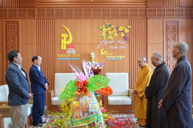 Tại văn phòng tỉnh uỷ.JPG