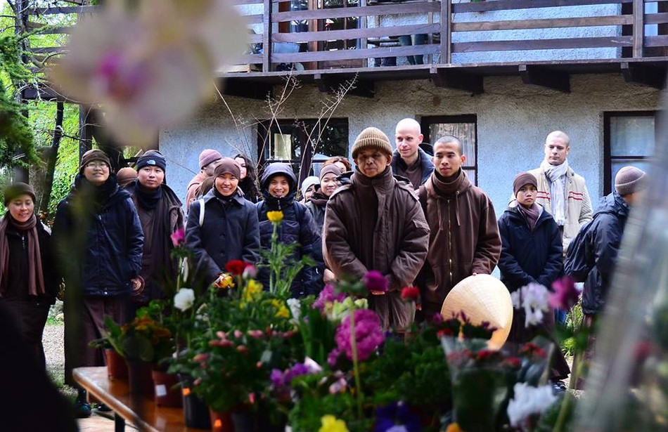 Đạo tràng Mai Thôn đón Tết ảnh 11 18.jpg