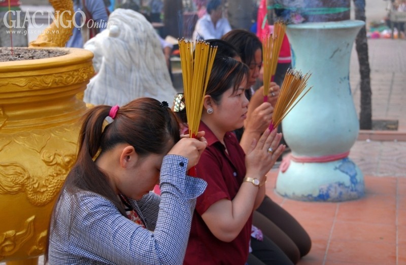 Chùm ảnh: Rằm tháng Giêng dâng nén tâm hương ảnh 9 BTN_0069.jpg