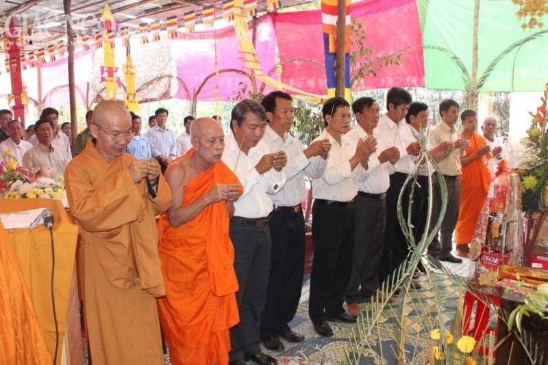 Chùa Chùng Rụt đặt đá xây giảng đường ảnh 5 hoang kha 2.jpg