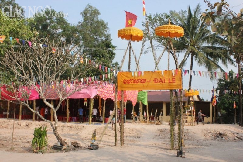 Chùa Chùng Rụt đặt đá xây giảng đường ảnh 1 hoang kha 7.jpg