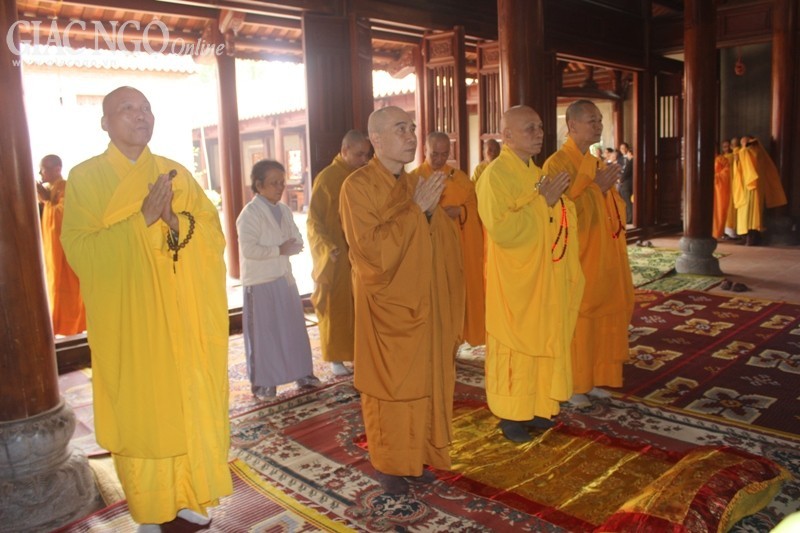 1 duc tang thong 5.JPG