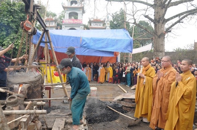 dai hong chung Ban Phuc.jpg