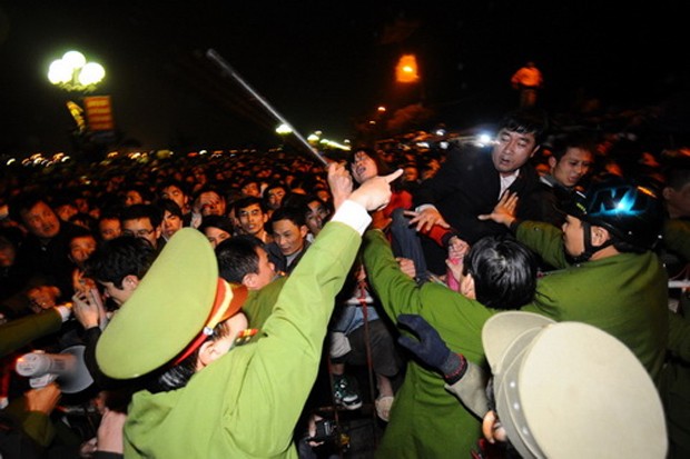 1 bat nhao 2.jpg