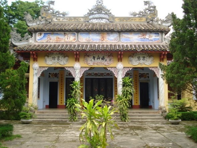 TT-Huế: Lễ húy nhật Tổ sư Đại Chiếu - Viên Minh ảnh 2 1 hue 2.jpg