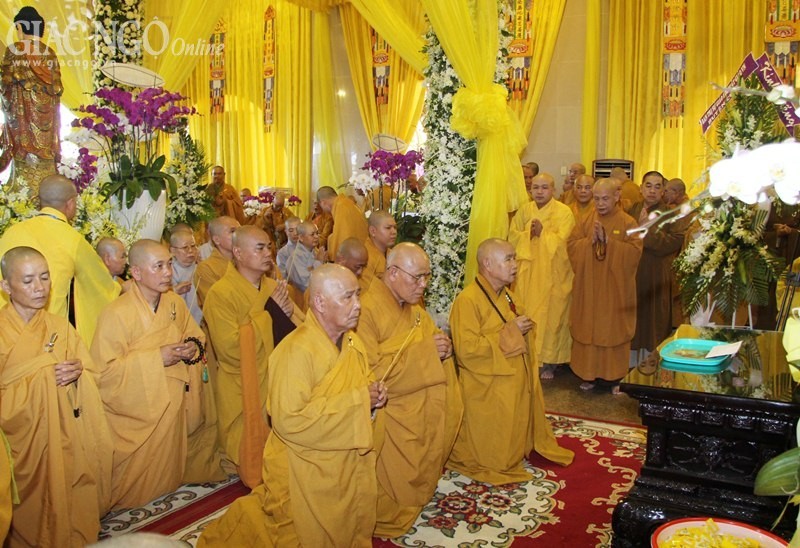 Tới 16g chiều 31-3, đã có 500 đoàn viếng tang ảnh 15 1 chieu29.jpg