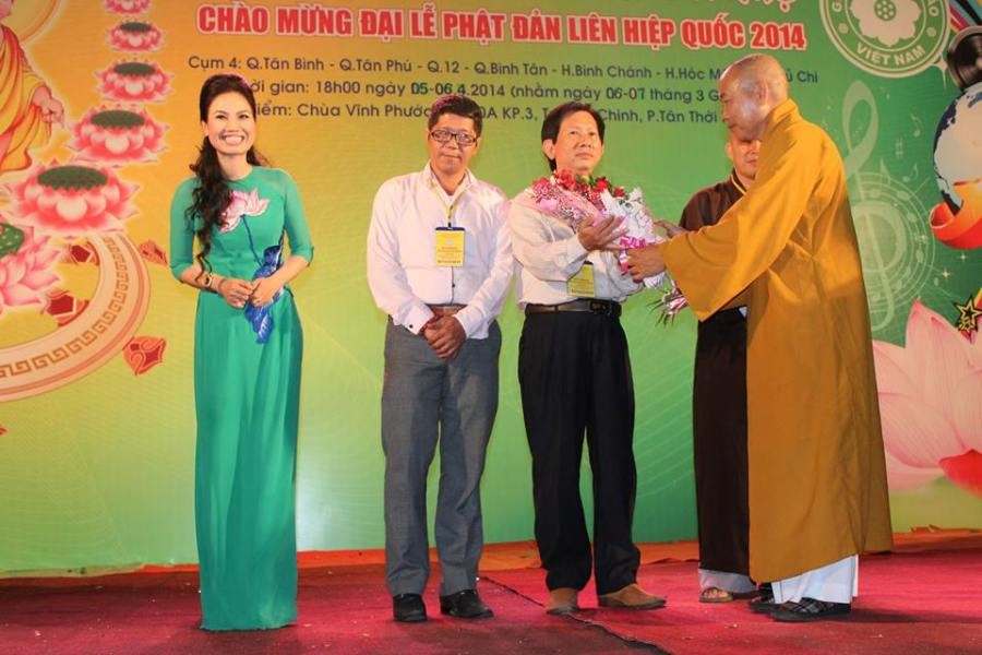 TP.HCM: Cụm 4 thi văn nghệ mừng Phật đản ảnh 3 cumb 12.jpg