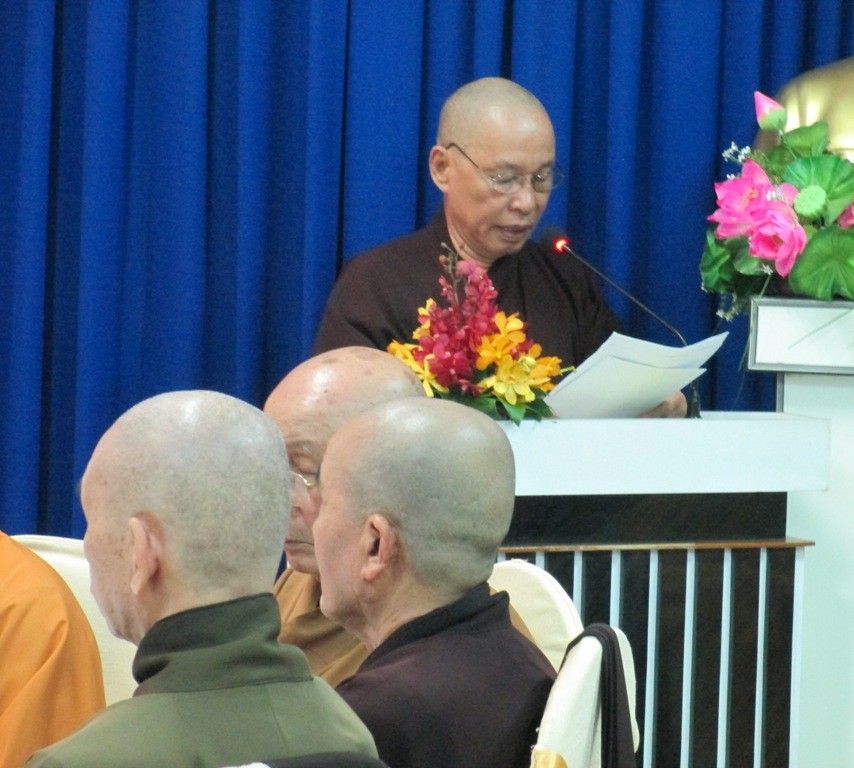 TP.HCM: Chính quyền Q.3 họp mặt mừng Phật đản ảnh 2 Q.3chucmung2.jpg