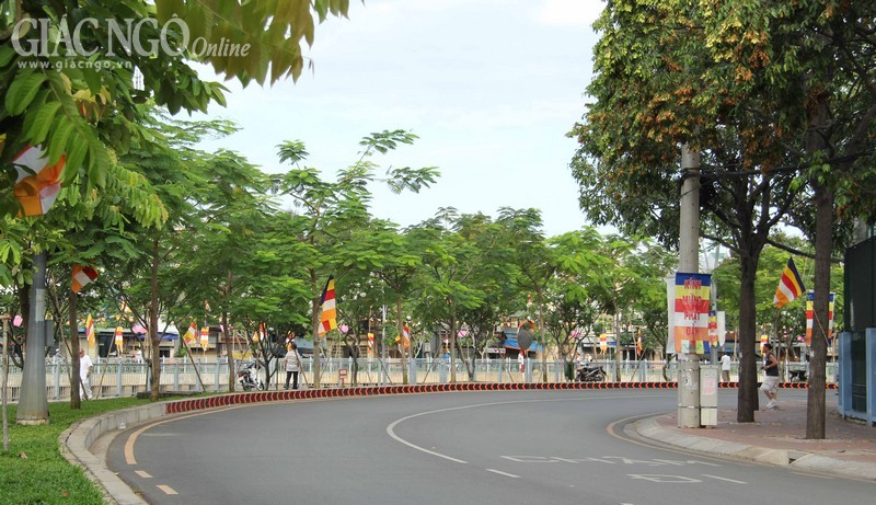 khong khi phat dan (13).jpg