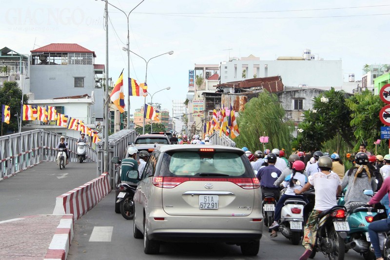 khong khi phat dan (15).jpg