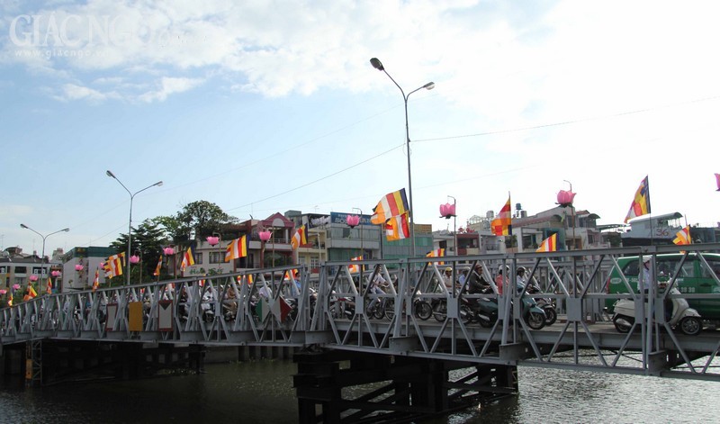 khong khi phat dan (18).jpg