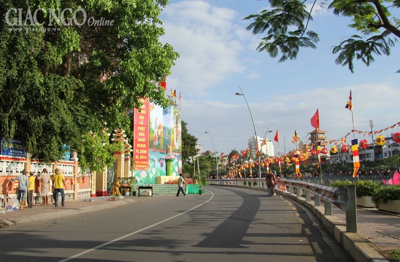 khong khi phat dan (22).jpg