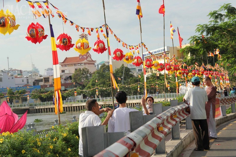 khong khi phat dan (25).jpg