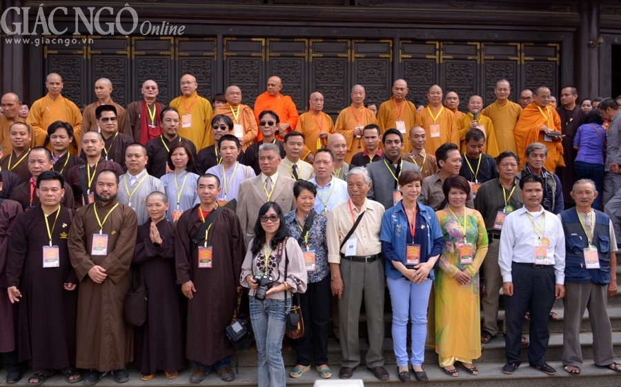 Khai mạc triển lãm văn hoá mỹ thuật mừng Vesak ảnh 4 BTN_0300.jpg