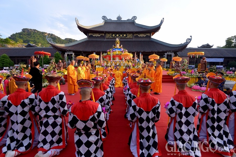 Vesak 2014: Cầu quốc thái dân an theo nghi lễ 3 miền ảnh 15 BTN_0301.jpg