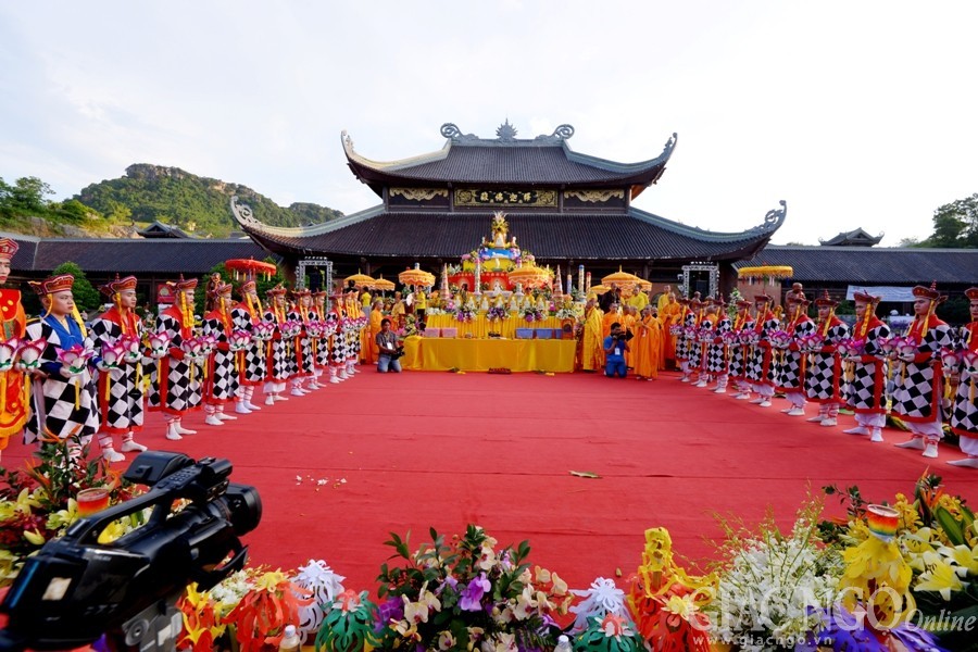 Vesak 2014: Cầu quốc thái dân an theo nghi lễ 3 miền ảnh 17 BTN_0306.jpg