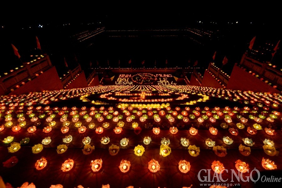 Vesak 2014: Cầu quốc thái dân an theo nghi lễ 3 miền ảnh 36 BTN_0410.jpg
