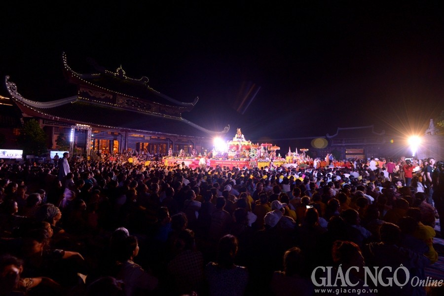 Vesak 2014: Cầu quốc thái dân an theo nghi lễ 3 miền ảnh 31 BTN_0443.jpg