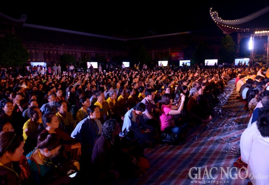 Vesak 2014: Cầu quốc thái dân an theo nghi lễ 3 miền ảnh 32 BTN_0480.jpg