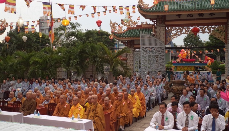 TP.HCM: PG Q.12 trang nghiêm tổ chức Phật đản ảnh 4 co htr5.jpg