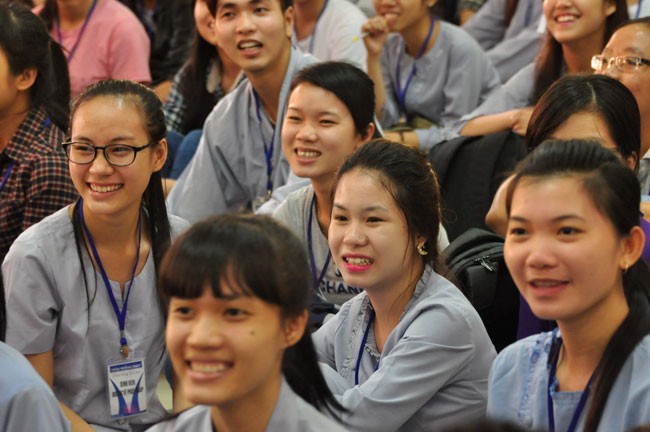 Hơn 1.000 sinh viên dự tu tại chùa Hoằng Pháp ảnh 2 sv tu 2.jpg