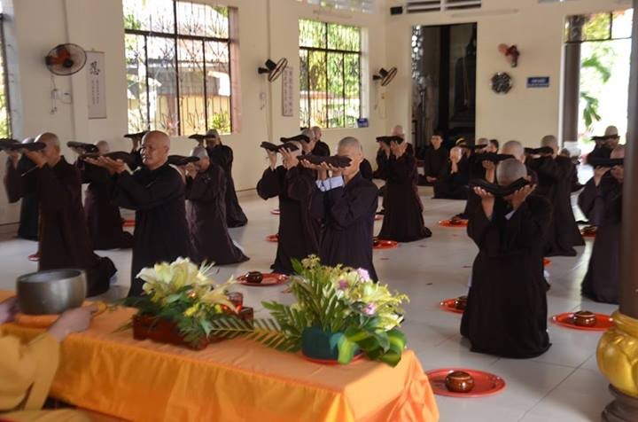 32 giới tử xuất gia gieo duyên tại chùa Bửu Thọ ảnh 3 xuatgia 5.jpg