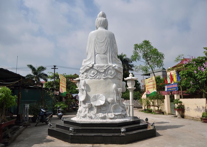 Tượng Bồ-tát bằng đá trắng lớn nhất VN ảnh 4 dsc_0289_jpg.jpg