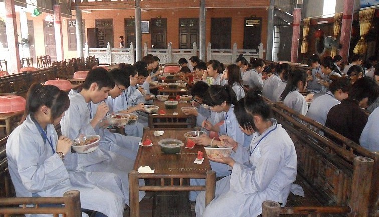 Thanh thiếu niên về chùa Từ Xuyên thực tập bình an ảnh 2 SAM_0831.jpg