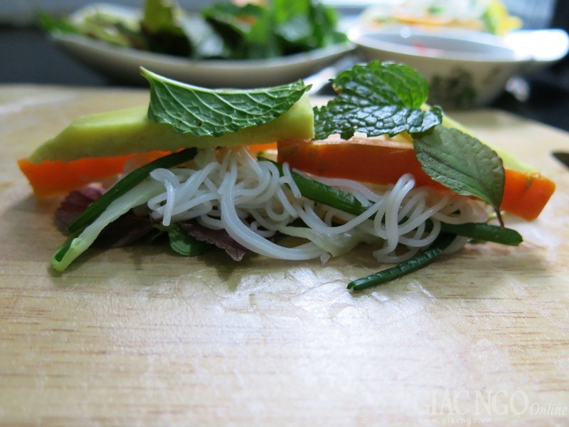 Mùng một ăn gỏi cuốn chay ảnh 2 IMG_0090.jpg
