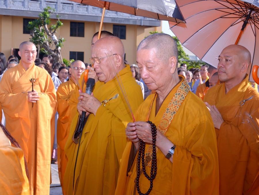 Ton tuong A Di Da (12).jpg