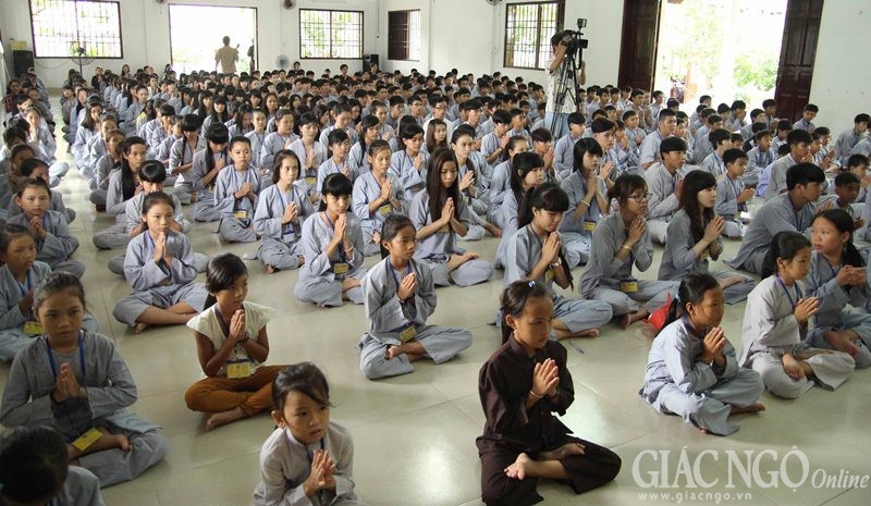 500 bạn trẻ tham dự khóa tu ở chùa Bửu Thọ ảnh 2 vuagiang06.jpg