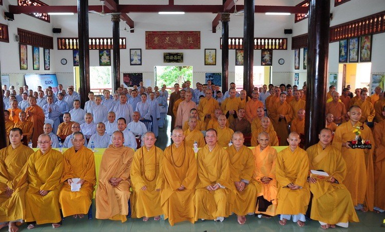 Đồng Tháp, Long An: Đón đoàn Ban Hoằng pháp T.Ư ảnh 2 Long an.jpg