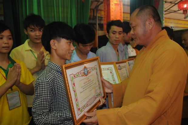 Thanh Hóa: Bế mạc khóa tu Phật giáo với tuổi trẻ lần VI ảnh 3 bemac 2.jpg