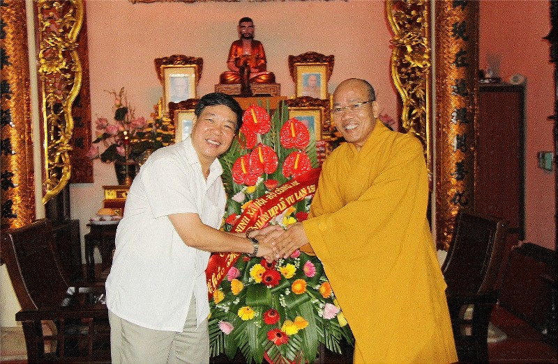 Vu lan, Bộ Công an chúc mừng PG tỉnh Hưng Yên ảnh 1 1 phuc thong 1.jpg