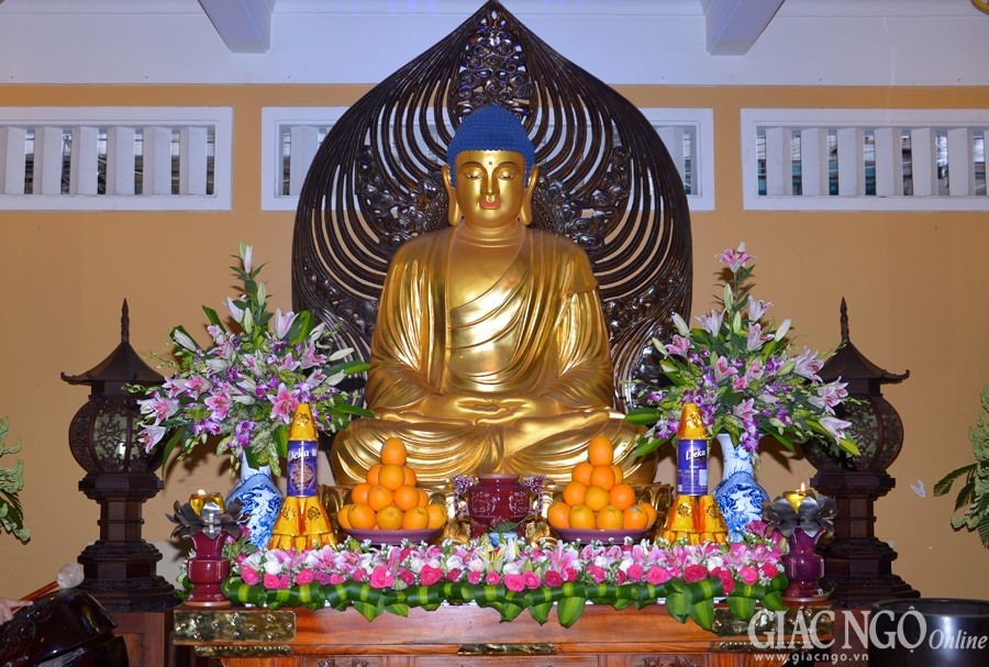 TP.HCM: Tổ đình Ấn Quang an vị tôn tượng Đức Bổn sư ảnh 9 Anh BT (9).jpg