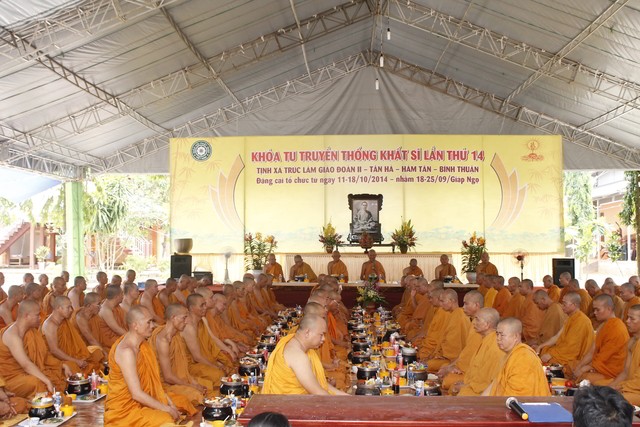 110 hành giả dự khóa tu truyền thống Khất sĩ ảnh 2 a gmt 2.jpg