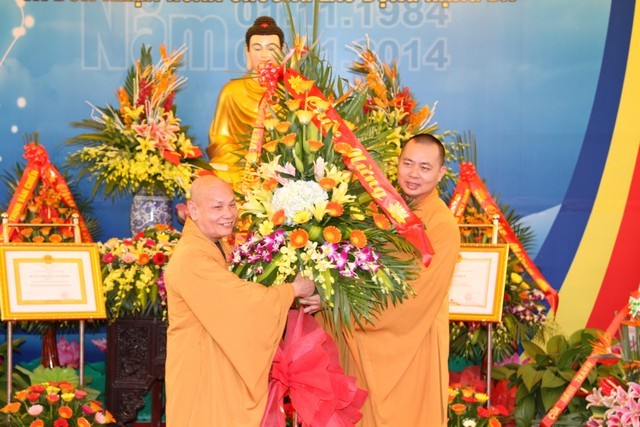 Kỷ niệm 30 năm thành lập GHPGVN tỉnh Thanh Hóa ảnh 8 th hoa 7.jpg