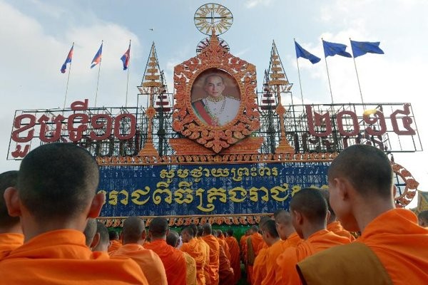 Lễ chúc phúc Quốc vương Norodom Sihamoni ảnh 1 cam.jpg