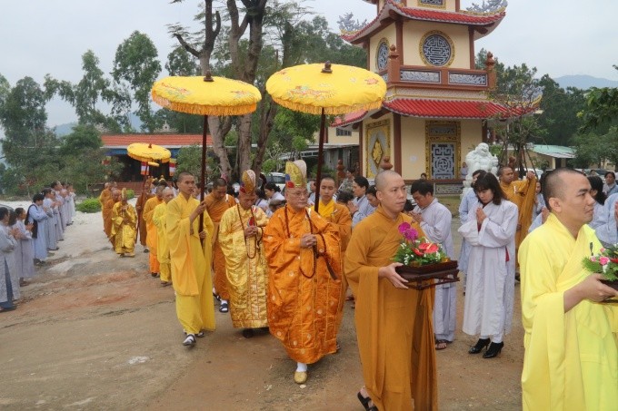 49 ngày ON V MINH003.JPG