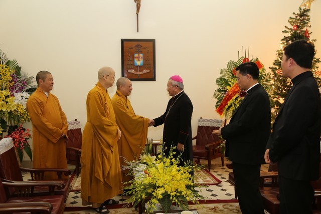 Hà Nội: GHPGVN chúc mừng Giáng sinh 2014 ảnh 1 1 hnoi 1.jpg