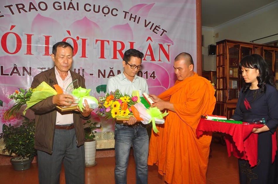 Trao giải cuộc thi "Nói lời tri ân" lần 3 ảnh 3 tri an 3.jpg