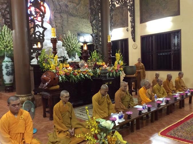Lễ Phật Thành đạo ở một số địa phương ảnh 11 Tien giang2.jpg