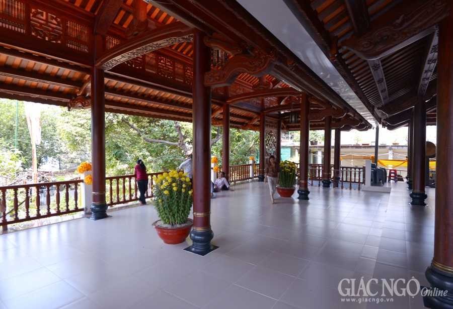 Chua Gia Lam (10).JPG