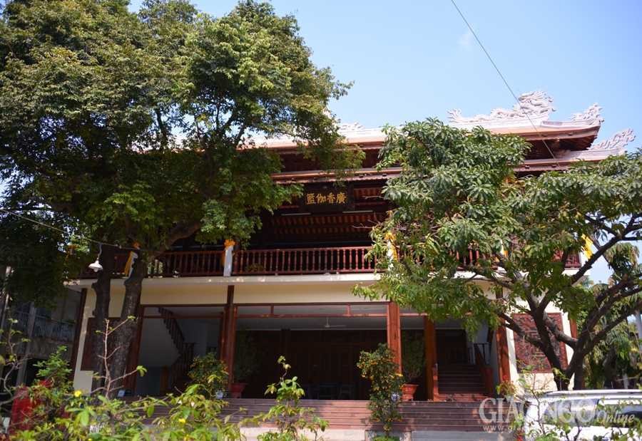 Chua Gia Lam (12).JPG