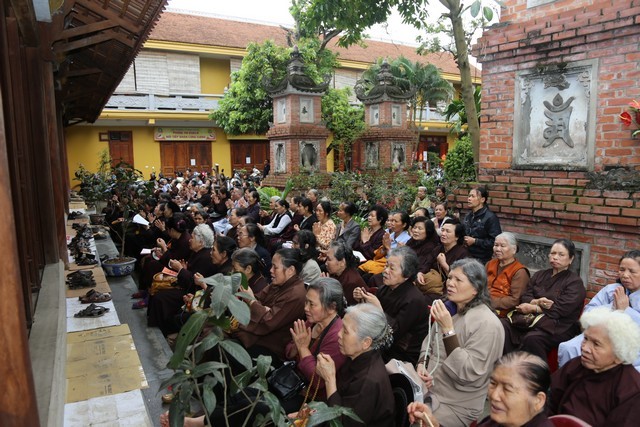 Lễ húy kỵ Đức Trưởng lão Hòa thượng Đệ nhị Pháp chủ ảnh 6 hanoi 6.jpg