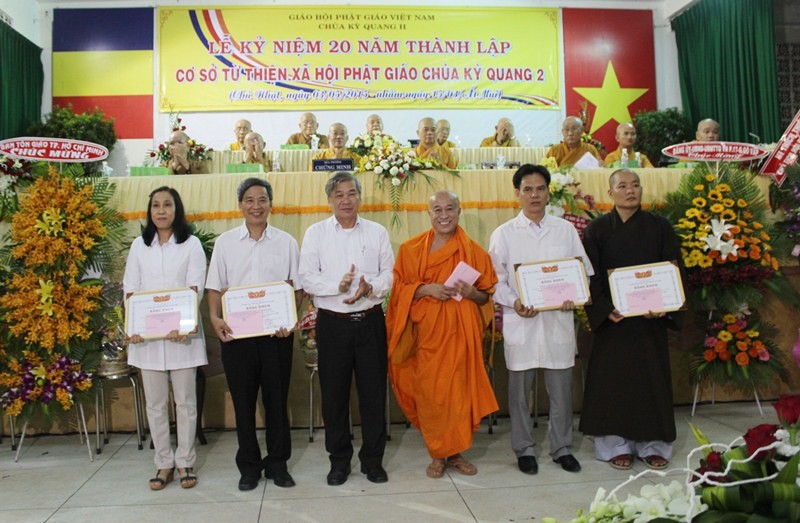 Kỷ niệm 20 năm lập cơ sở từ thiện chùa Kỳ Quang II ảnh 6 13kq.jpg