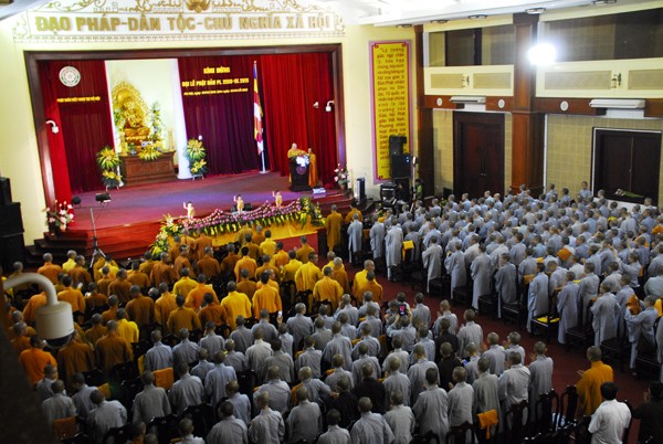 Học viện PGVN tại Hà Nội kính mừng Phật đản ảnh 2 hvien 2.jpg